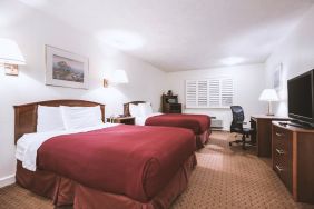 Sky-Palace Inn & Suites Mccook