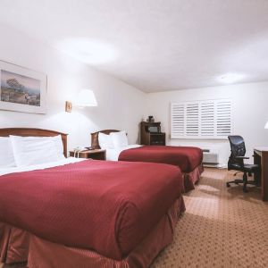 Sky-Palace Inn & Suites Mccook