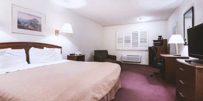 Sky-Palace Inn & Suites Mccook