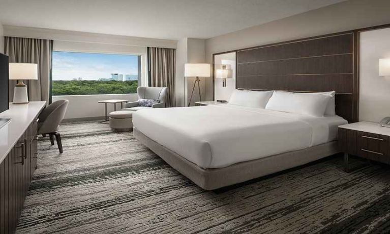 Deluxe king room with TV screen and amazing view at the Signia by Hilton Orlando Bonnet Creek.