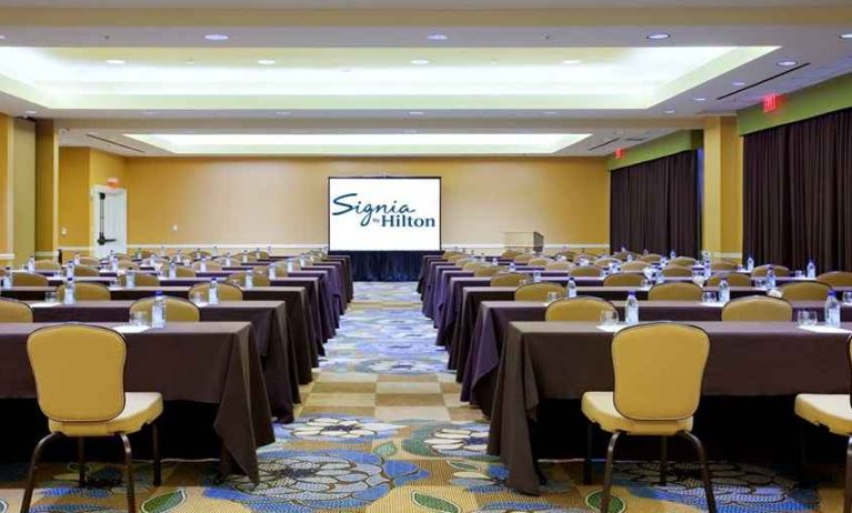 Elegant conference room suitable for any business meeting at the Signia by Hilton Orlando Bonnet Creek.