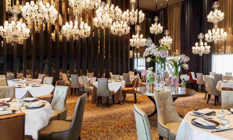 Beautiiful and elegant dining hall at the Hilton Singapore Orchard.