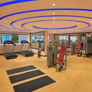 Equipped gym at the DoubleTree by Hilton Hotel and Residence Dubai Al Barsha