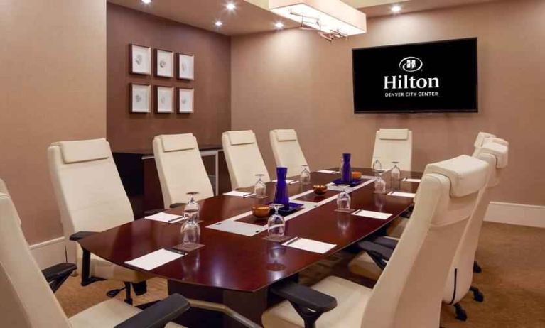 Meeting room perfect for every business appointment at the Hilton Denver City Center.