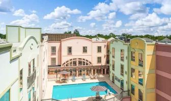 Beautiful outdoor patio with pool at the Hampton Inn & Suites Amelia Island-Historic Harbor Front.