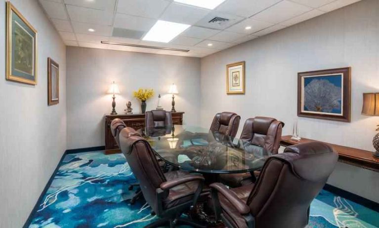 Elegant meeting room at the Hampton Inn & Suites Amelia Island-Historic Harbor Front.