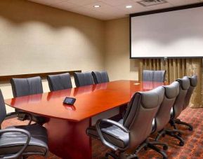 professional meeting room at Hampton Inn Omaha/West-Dodge Road (Old Mill).