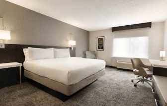 cosy king bedroom at Hilton Garden Inn Washington DC Downtown.
