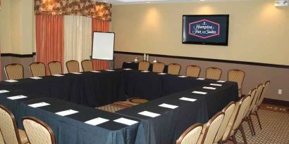 large meeting room at Hampton Inn & Suites Phoenix/Gilbert, AZ.