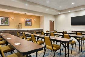 professional, well-equipped meeting and conference room at Hampton Inn Salt Lake City Cottonwood.