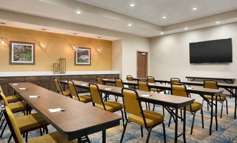 professional, well-equipped meeting and conference room at Hampton Inn Salt Lake City Cottonwood.