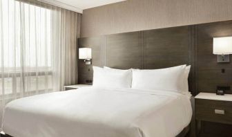 1 queen bed at the Embassy Suites by Hilton Montreal Airport