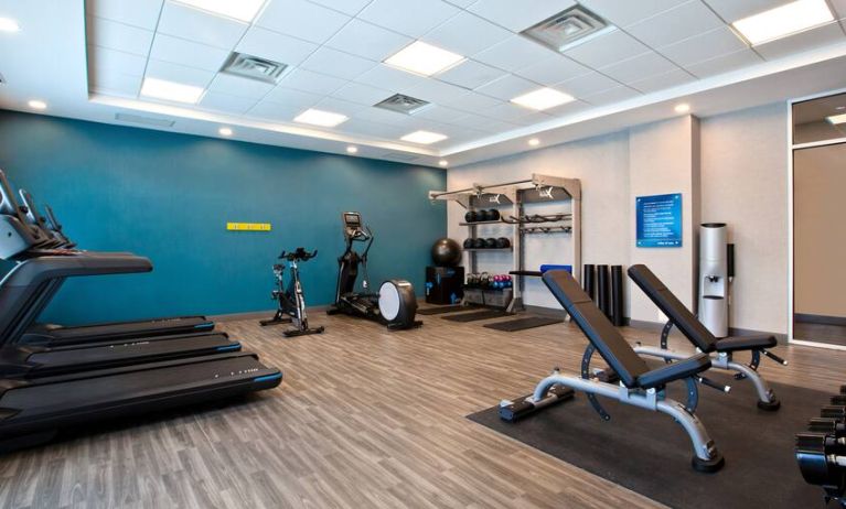 Fully equipped gym at the Hampton Inn & Suites Outtawa West