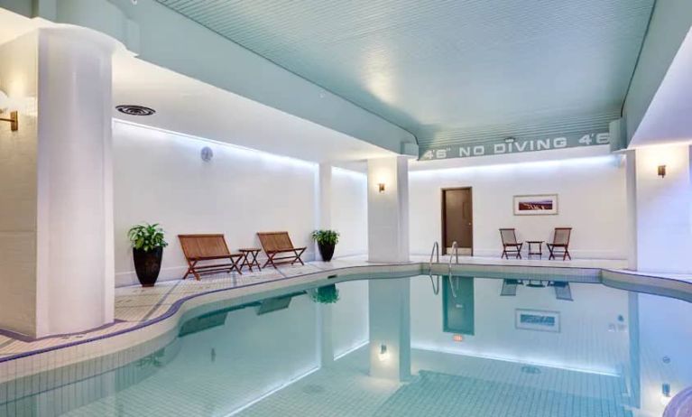 Indoor pool at the Hilton Saint John.