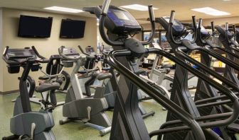 Fitness center at the Hilton Mississauga Meadowvale