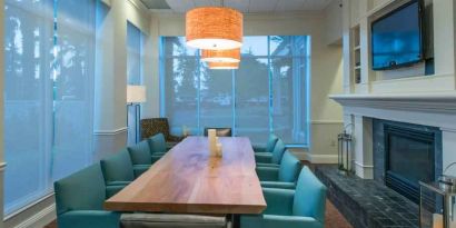 Bright meeting room at the Hilton Garden Inn Tallahassee Central.