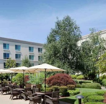 Beautiful courtyard perfect as workspace at the Hilton Seattle Airport & Conference Center.