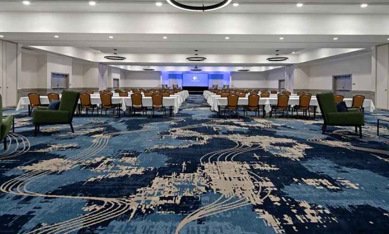 Large conference room ideal for conferences and business meetings at DoubleTree by Hilton Hotel Bakersfield.