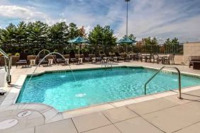 Outdoor swimming pool at the Hilton Franklin Cool Springs.