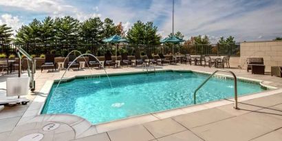 Outdoor swimming pool at the Hilton Franklin Cool Springs.