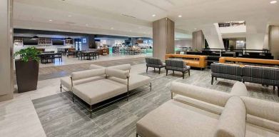 Comfortable lobby-lounge ideal for coworking at Hilton Atlanta.