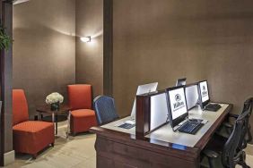 Working station with computers at the Hilton Sacramento-Arden West.