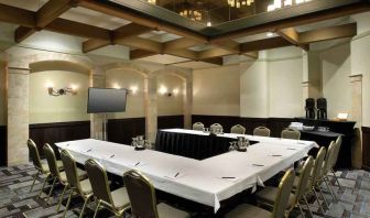 Elegant meeting room at the Hilton Bellevue.