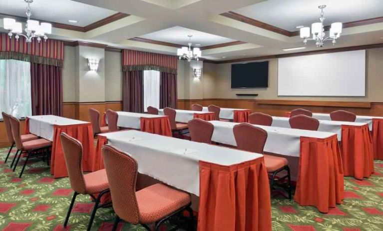 Large and comfortable meeting room at the Hampton Inn Springfield South Enfield.