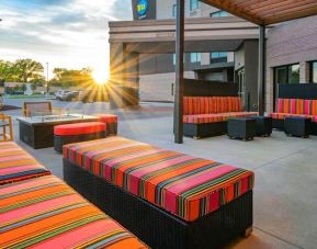 Beautiful outdoor space at the Tru by Hilton Omaha I-80 at 72nd Street.