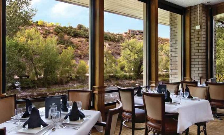 Restaurant area perfect as workspace at the DoubleTree by Hilton Durango.