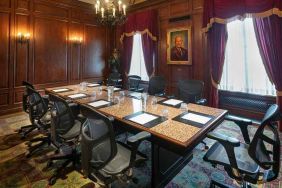 well-equipped meeting room for all business and board meetings at Hilton Milwaukee City Center.