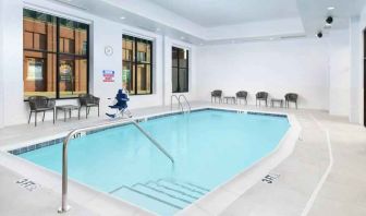 Relaxing indoor pool at the Hilton Garden Inn Memphis Downtown.