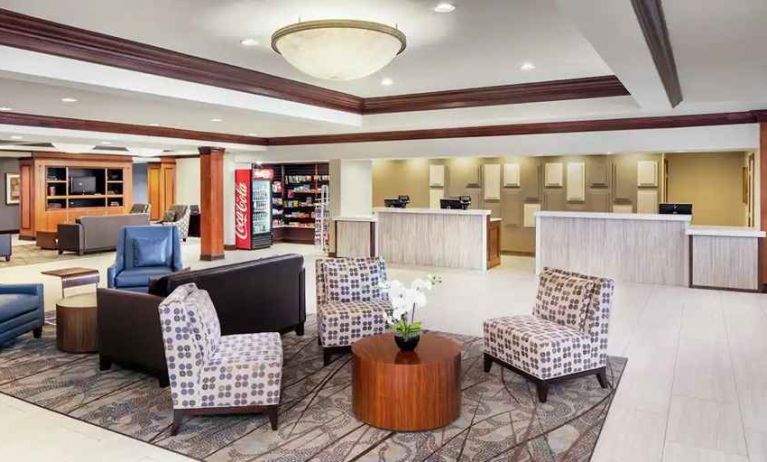 comfortable lobby and coworking space at DoubleTree by Hilton Hotel Cleveland - Independence.