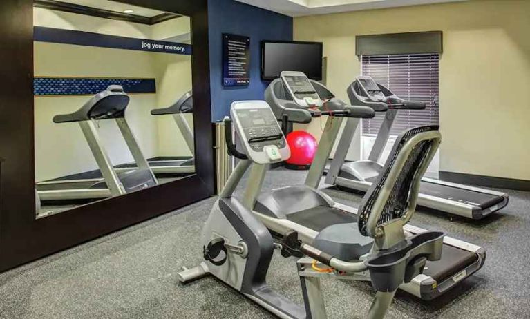 fully equipped fitness center at Hampton Inn Thomson.