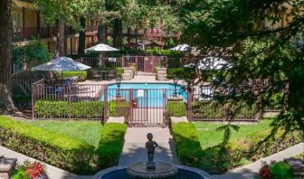 Beautiful outdoor pool area at the Embassy Suites by Hilton Napa Valley.