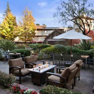 Outdoor garden patio perfect for co-working at the Embassy Suites by Hilton Napa Valley.