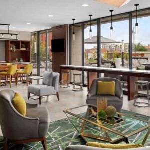 Elegant dining area perfect for co-working at the Hilton Birmingham at UAB.