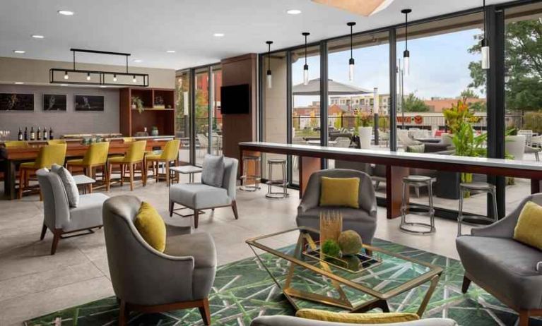 Elegant dining area perfect for co-working at the Hilton Birmingham at UAB.