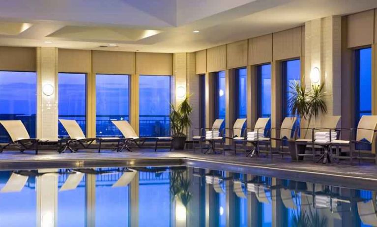 Relaxing indoor-pool at the Hilton Philadelphia at Penn's Landing.