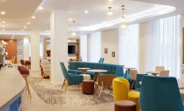 Beautiful hotel workspace perfect for co-working at the Hampton by Hilton Manchester Northern Quarter.