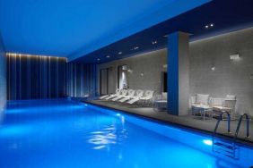 Relaxing indoor pool at the Hilton London Bankside.