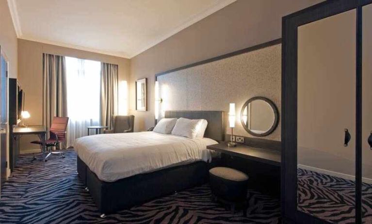 Deluxe room with king size bed at the DoubleTree by Hilton Edinburgh City Centre.