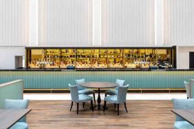 Elegant bar area perfect for co-working at the Hilton London Gatwick Airport.