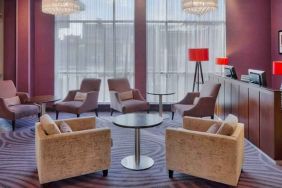 Comfortable lobby workspace at the DoubleTree by Hilton London - Chelsea.