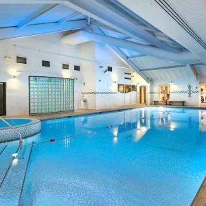 Relaxing indoor pool at the DoubleTree by Hilton Bristol North.