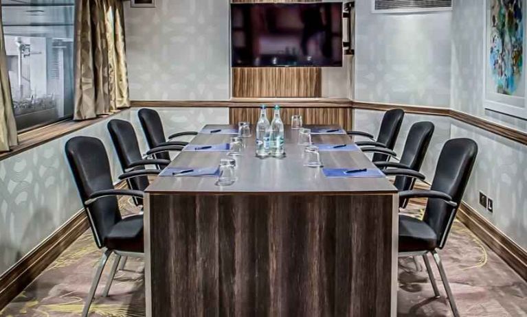 Elegant small meeting room at the Hilton London Kensington.