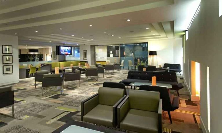 Spacious hotel workspace perfect for co-working at the Hilton London Kensington.