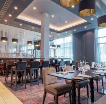 Restaurant area perfect for co-working at the Hilton Garden Inn Birmingham Airport UK.