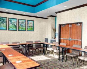 Efficient Meeting rooms available for board meetings at the Hampton Suite Atlanta Perimeter Dunwoody
