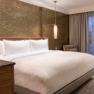 Lincoln Plaza London, Curio Collection By Hilton